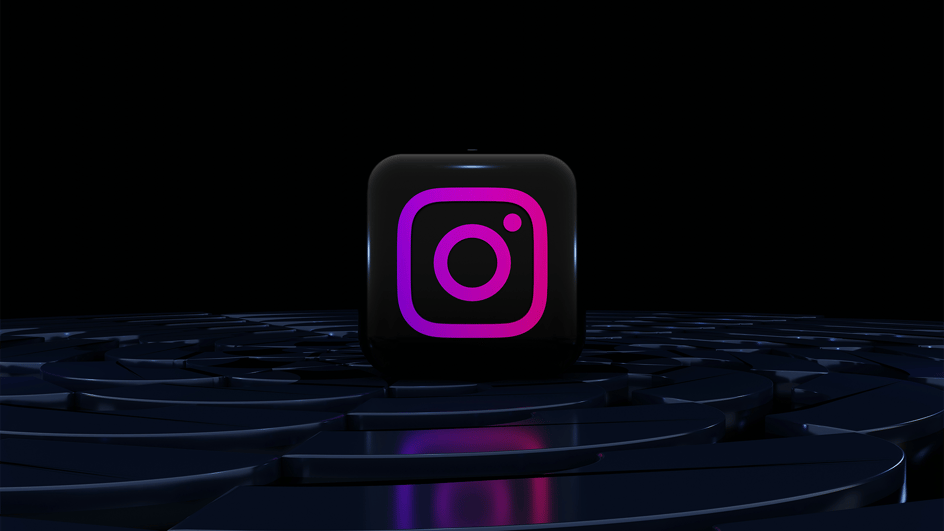  A 3D Instagram logo sits against a black background, while content creators wonder how to understand the Instagram algorithm.